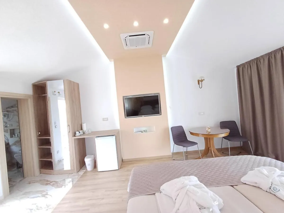 Delux Soba Sa Pogledom Na More, Hidromasaznom Kadom I Balkonom Trogir 0*,