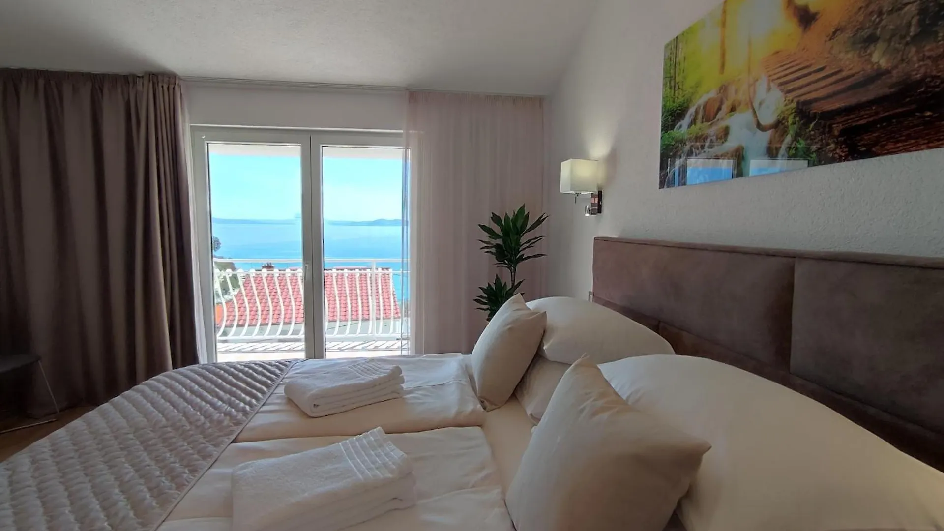 Delux Soba Sa Pogledom Na More, Hidromasaznom Kadom I Balkonom Trogir Apartment