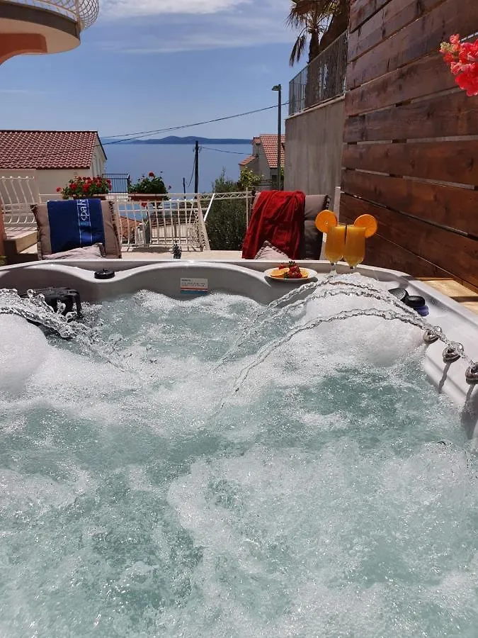 Delux Soba Sa Pogledom Na More, Hidromasaznom Kadom I Balkonom Trogir Croatia