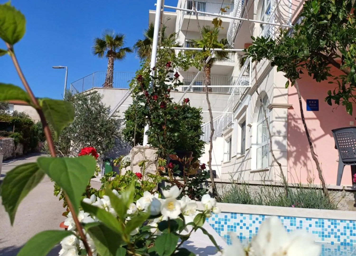 Apartment Delux Soba Sa Pogledom Na More, Hidromasaznom Kadom I Balkonom Trogir